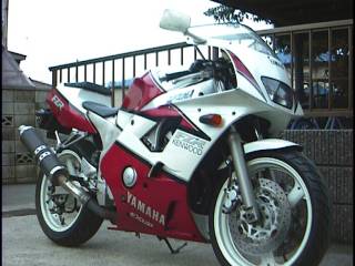 FZR400RR